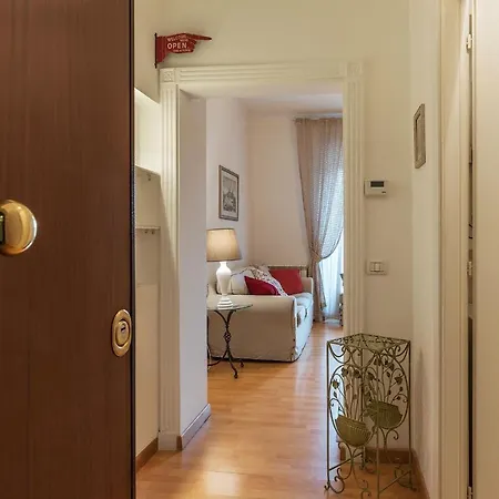 Lovely Flat San Giovanni Appartement *