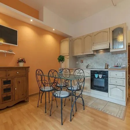 Lejlighed Lovely Flat San Giovanni *